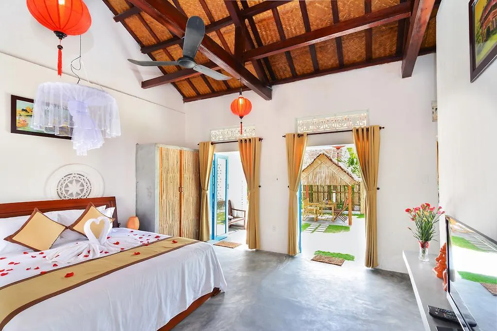 Local Beach Homestay Hoi An