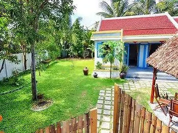 Local Beach Homestay Hoi An 0*,